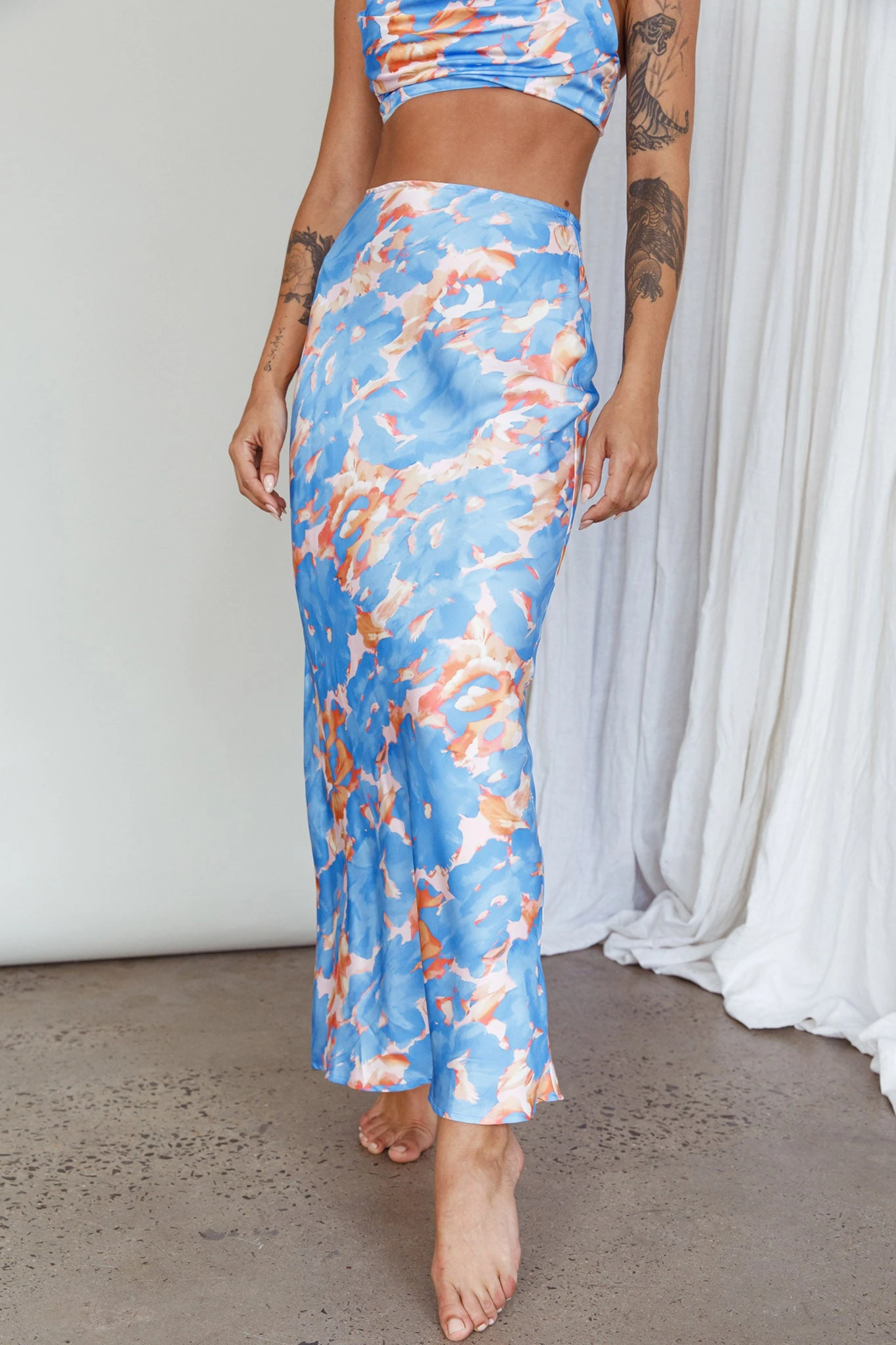 Well Versed Maxi Skirt Abstract Blue - Image 4