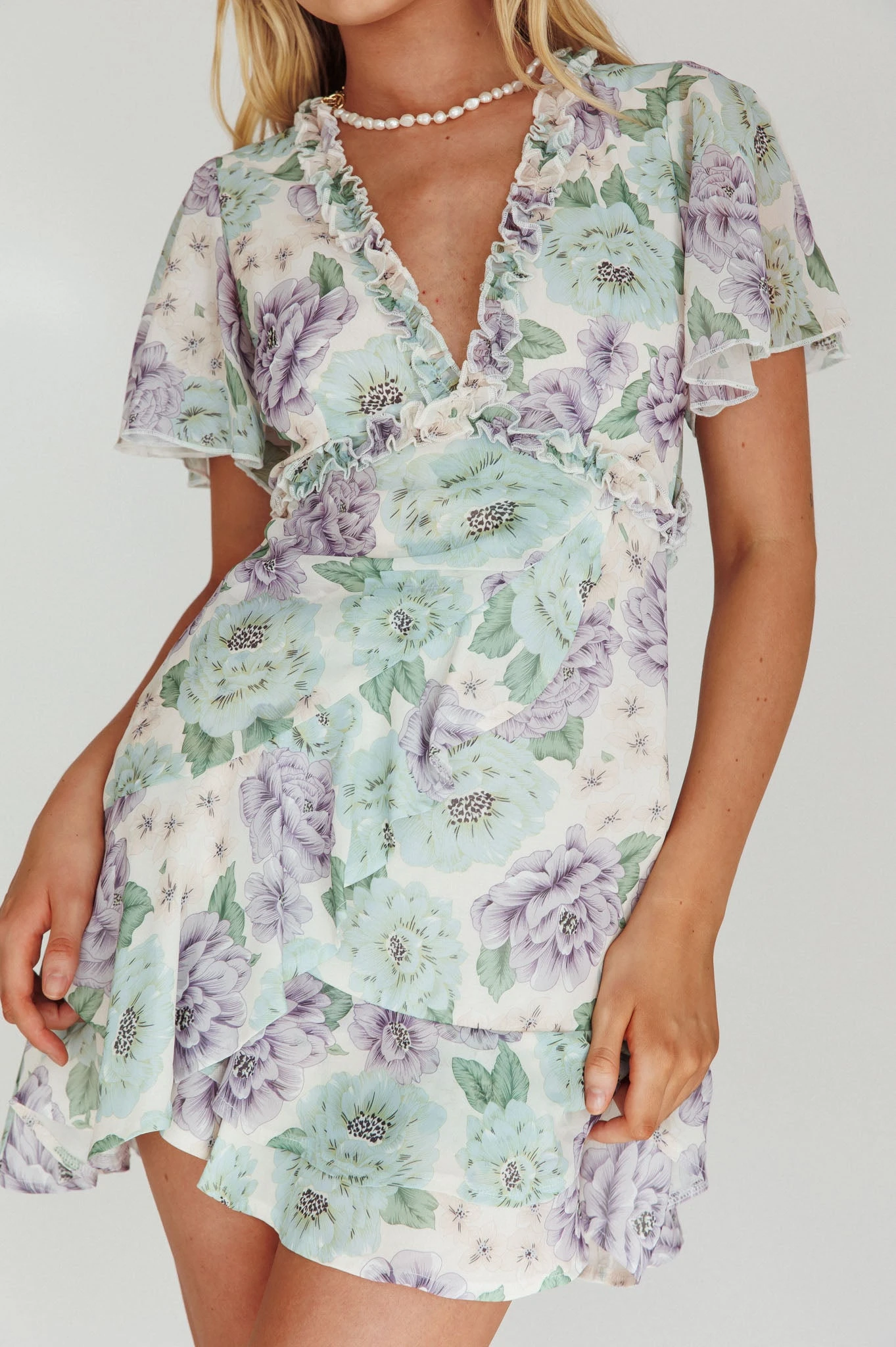 Laney Angel Sleeve Ruffle Dress Floral White - Image 4