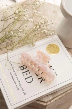 Missy Marbled Acrylic Clip Pink