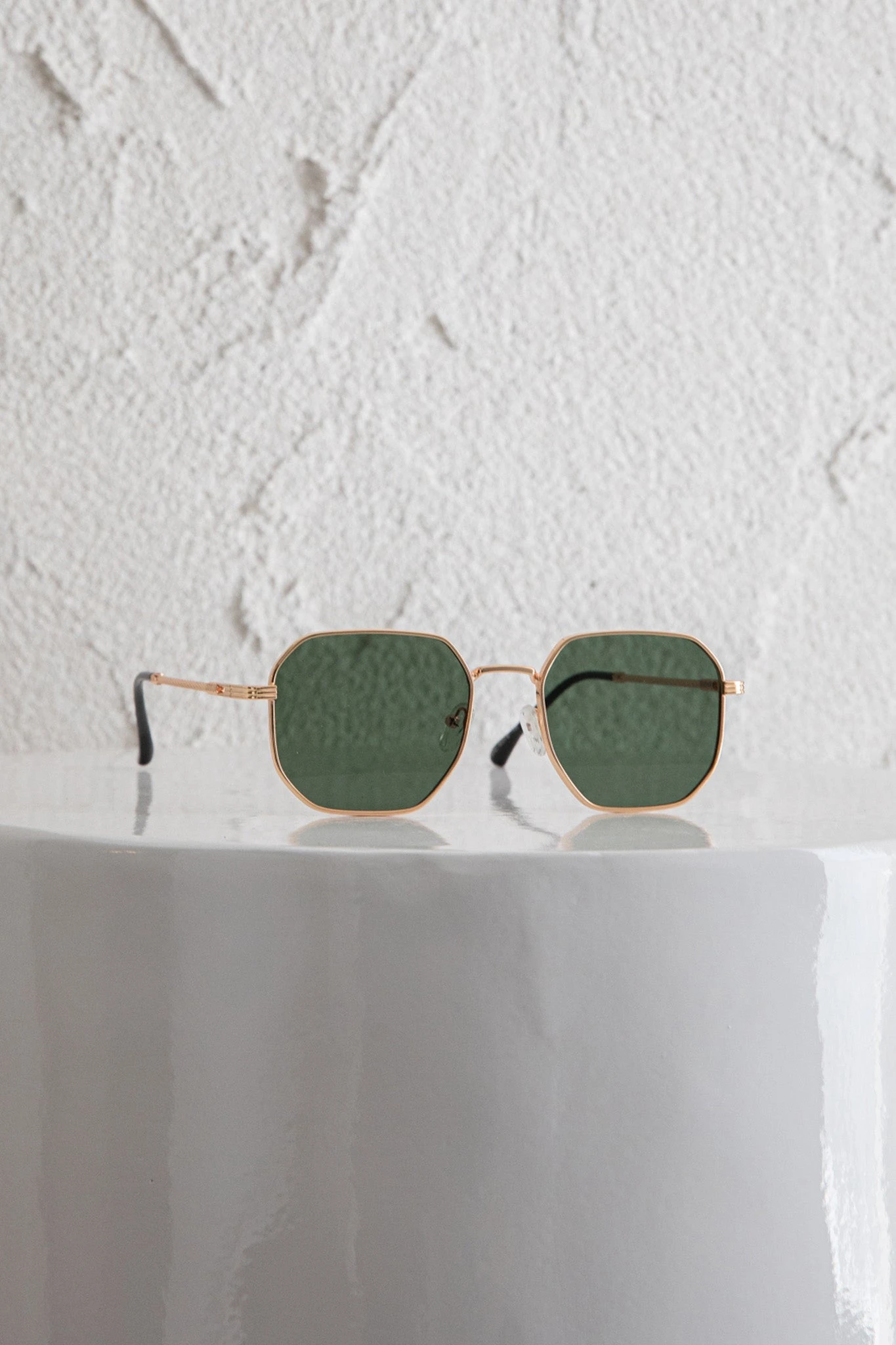 Sahara Aviator Sunglasses Dark Green - Image 3